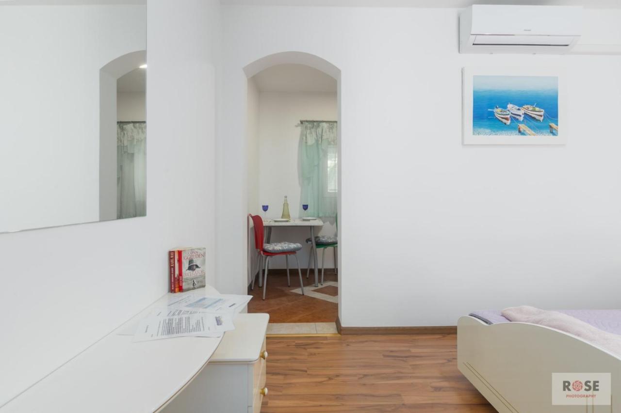 Apartment Laureta 포레치 외부 사진